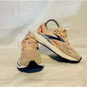 Brooks Adrenaline GTS 23 1203811B795 Apricot Orange Blue Running Shoes Women 8.5